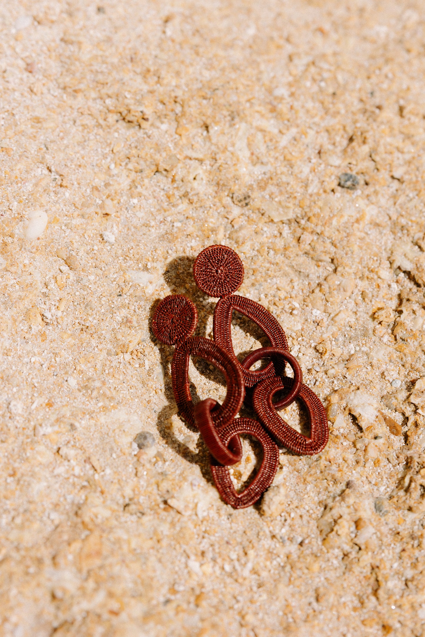PENDIENTES MICAELA VINO